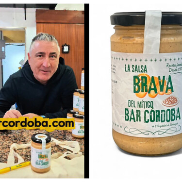 El mítico bar Córdoba cumple medio siglo en L’Hospitalet y lo celebra regalando patatas bravas y vendiendo su famosa salsa