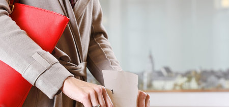 Suiza suspende su sistema de voto electrónico en cuatro cantones al encontrar 