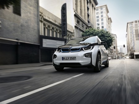 Ya se puede reservar el BMW i3 2017 de 300 kms de autonomía (NEDC) en España