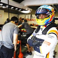 Se rumorea que McLaren ya ha firmado con Renault y Alonso se queda