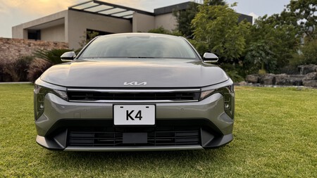 Kia K4