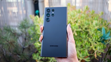 Este es el móvil que deberías comprar, según la OCU, si quieres hacer fotos  como un fotógrafo profesional