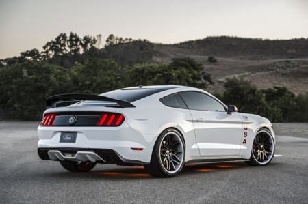 Ford Mustang Apollo Edition 4