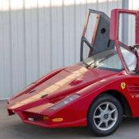 Si ves mercancía no oficial de Ferrari y le avisas a la marca, te dan un regalo. Así es la última jugada de Ferrari contra la piratería