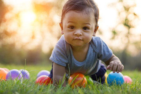 Bebé de diez meses: todo sobre alimentación, sueño y desarrollo en el décimo mes de vida