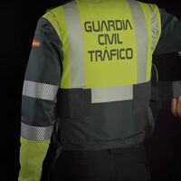 El Gobierno se gastó 2,5 millones en airbags de moto para la Guardia Civil. Ahora denuncian que se activan en marcha y que no funcionan en accidentes 