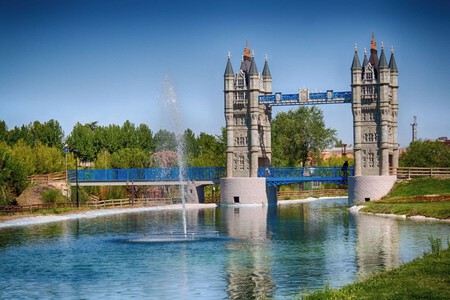Viajes Turismo Escapadas Destinos Espana Camas Sevilla Sergio Ramos Torrejon Madrid Pilar Rubio