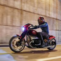 La BMW Motorrad Concept R 18 /2 es otro prototipo, pero adelanta cómo será la megacustom alemana de 1.800 cc