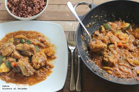 Wok de pollo y calabacines al curry. Receta de aprovechamiento