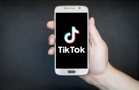 Pagar por un vídeo personalizado de TikTok, así son los nuevos ‘Shoutouts’