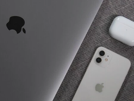 Qué puedes hacer si el iPhone no enciende y se queda congelado en el logo  de la manzana