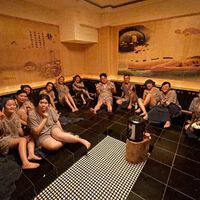 Por que as saunas da Coreia do Sul estão na moda entre os jovens? 