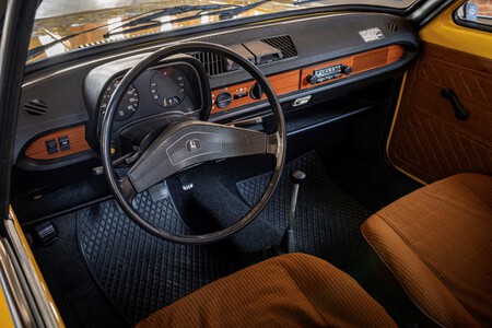 Polo 1977 Interior