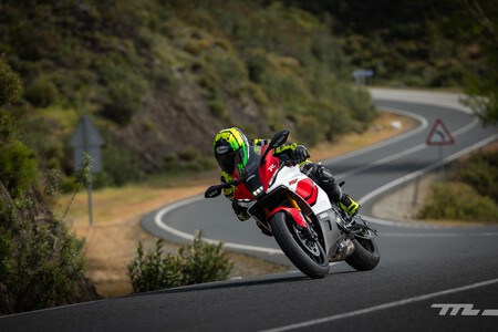 Yamaha R7 2026 Prueba 046