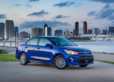 Kia Rio Sedan 2018 1024 01