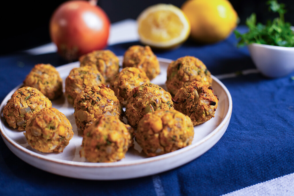 Bolitas de garbanzos y brócoli al horno: receta fácil para una cena saludable