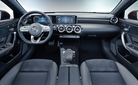 Mercedes-Benz Clase A L Berlina