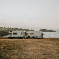 Cabo de Gata echa el freno a campers y autocaravanas con multas y desalojos: el turismo está destruyendo este paraíso