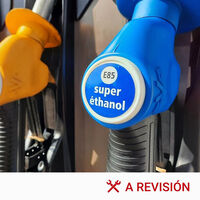 La gasolina E85 que producimos en España cuesta menos de un euro el litro en Francia, pero aquí ni la olemos. Y tiene una explicación 