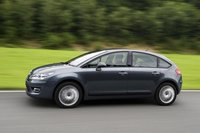 Llamadas a revisión a Abarth 500, Citroën C4, Honda Civic y Jazz por fallos de seguridad