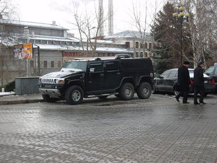 Hummer H6