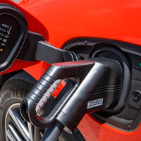 Madrid lanza un plan de ayudas a la compra de coches eléctricos e híbridos de hasta 5.500 euros