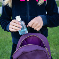 Las intoxicaciones por geles de hidroalcohol en niños aumentan un 900%: qué síntomas pueden provocar y cómo hacer un uso seguro