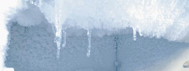 Tenía el congelador lleno de hielo como una cueva del polo norte, porque pensaba que enfriaba mejor en verano. Esta es la realidad