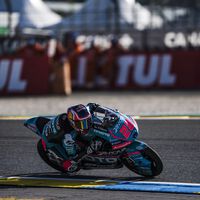 Máximo Quiles le rinde el mejor homenaje a Marc Márquez exhibiendo su superioridad bajo la lluvia de Le Mans 
