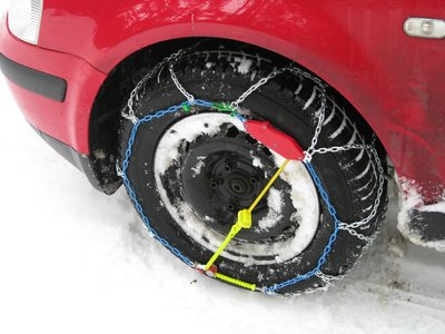 ¿Cadenas de nieve o neumáticos de invierno? 