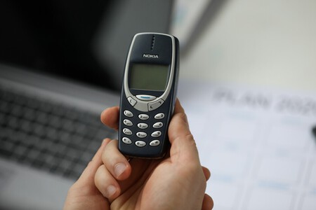 O Nokia 3310 foi um dos pioneiros do boom dos telefones celulares. (Fonte: Adobe Stock / megaflopp)