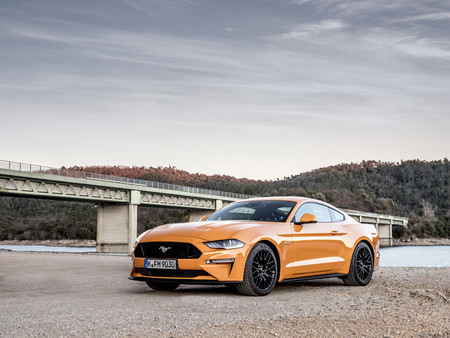 Comparativa Ford Mustang vs BMW Serie 4