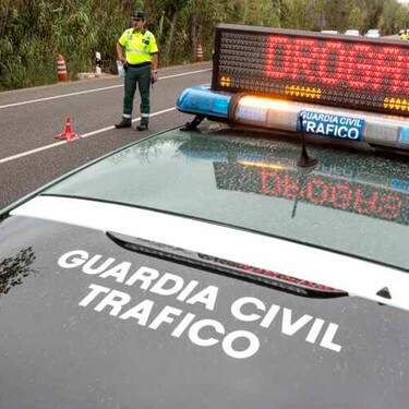 La DGT bate récord de multas por drogas: 70.700 conductores van a recibir en el buzón una multa de 1.000 euros con pérdida de puntos