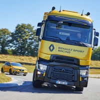 El Renault T High RS Racing Edition es un camión con alma de Mégane R.S. porque... ¿por qué no?
