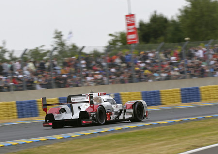 Audi Tercera Posicion En Le Mans Con El R18 Etron Quattro