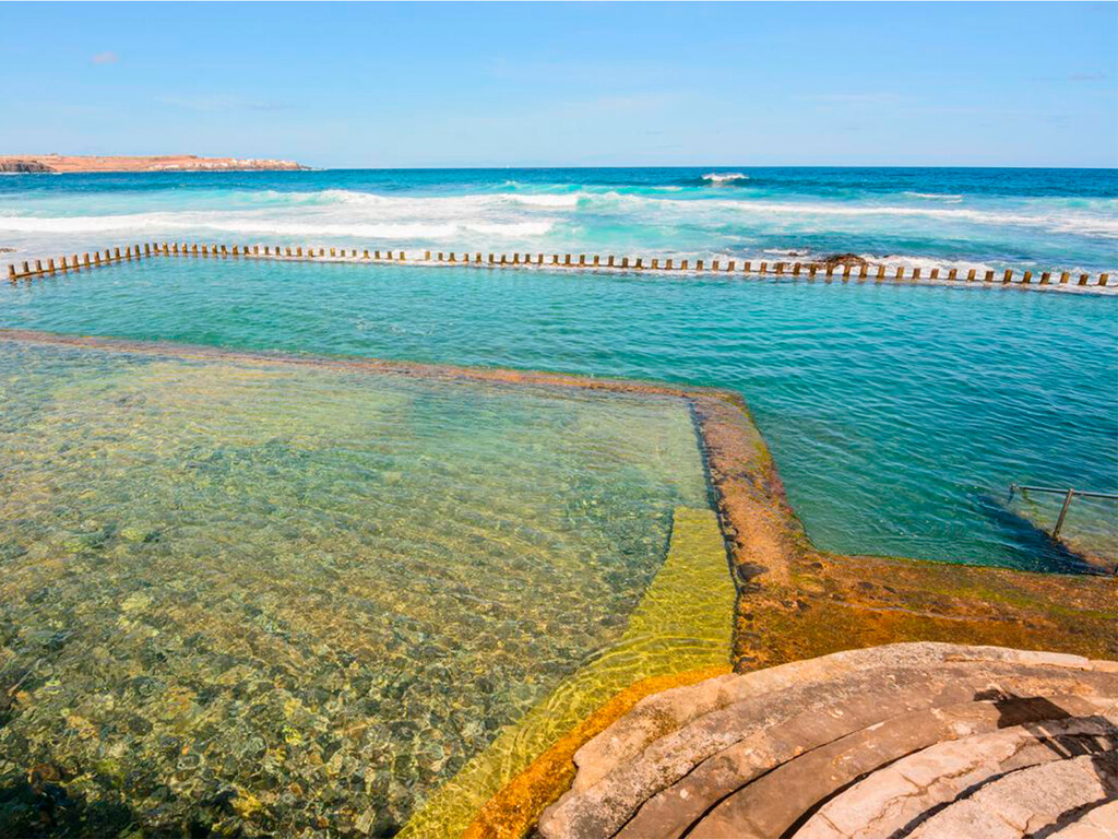Lo mejor de dos mundos al mismo tiempo: una piscina natural segura y familiar en plena Gran Canaria