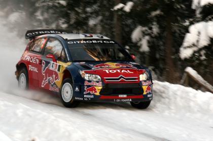 Sébastien Loeb muestra galones en la segunda etapa
