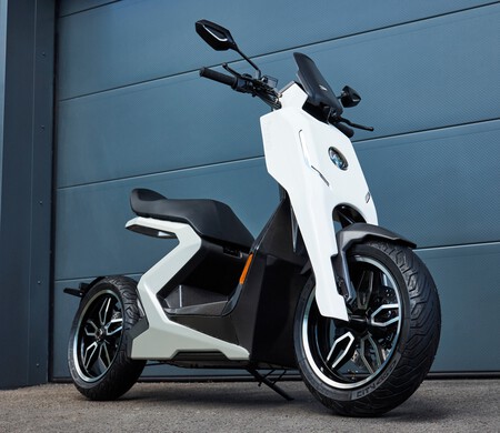 Zapp I300 Scooter Electrico007