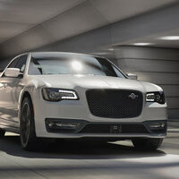 ¡Hasta siempre! El Chrysler 300C se despide con una edición limitada que esconde un enorme motor V8 