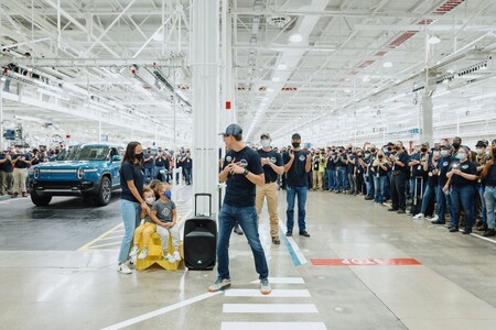 Primer Rivian R1t De Produccion 2