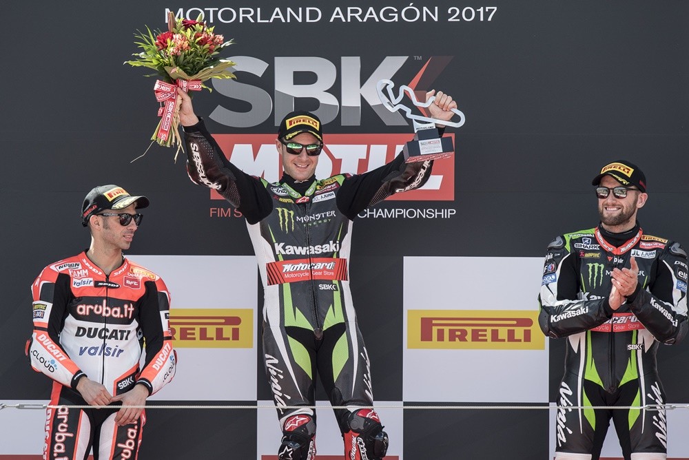 Jonathan Rea sigue imparable y consigue su quinta victoria consecutiva en la primera carrera de Aragón