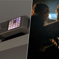 Creía que tenía todo un cine en casa con un proyector barato. Hasta que gasté lo mismo en un proyector de segunda mano 