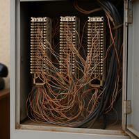 Tras 101 años de servicio telefónico y 26 años de ADSL, llega el adiós definitivo de las centrales de cobre