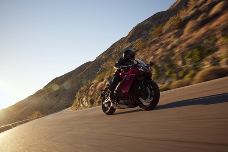 Triumph Daytona 660 2024 008