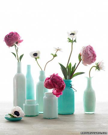 Manualidades para el Día de la Madre: botellas convertidas en floreros