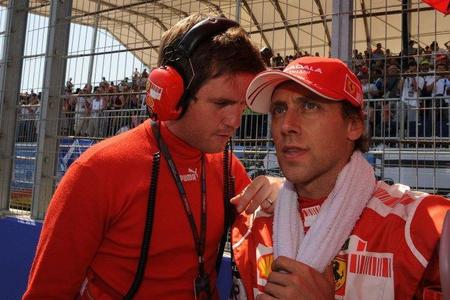 Ferrari envía a Luca Badoer a la cola del paro