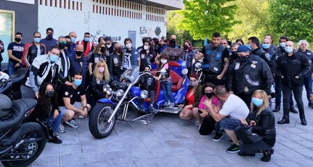 Los moteros de Ourense sorprenden a un niño víctima de bullying en su colegio: "Llevamos siete años entregando juguetes"