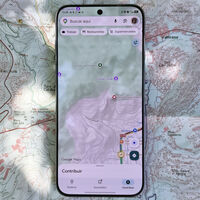 Tengo Google Maps en el bolsillo y aún meto un mapa de papel en la mochila: hay situaciones en las que sigue ganando al móvil 