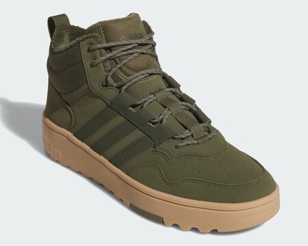 Parece Una Bota Para Conquistar Los Andes Pero Es La Zapatilla De Adidas Rebajada Y Comoda Que Los Pijos No Dejan De Llevar Por La Ciudad