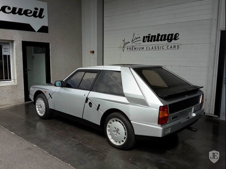 Lancia Delta S4 Stradale
